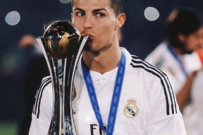 开云体育-C罗在利物浦比赛中逆转，高光表现引发热议！的简单介绍