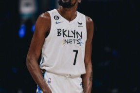 Kaiyun-包含杜兰特连续十场比赛得分超过挺进下一轮，篮网挑战极限！的词条